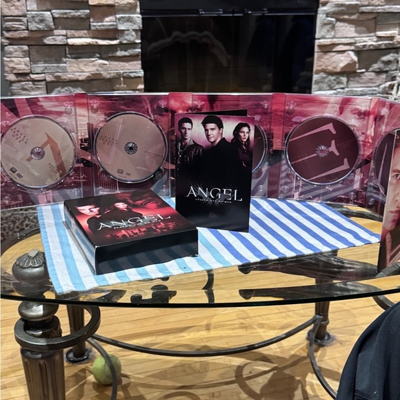 🦇One of a Kind, Award Winning Angel Season One on DVD - Picture 6 of 16